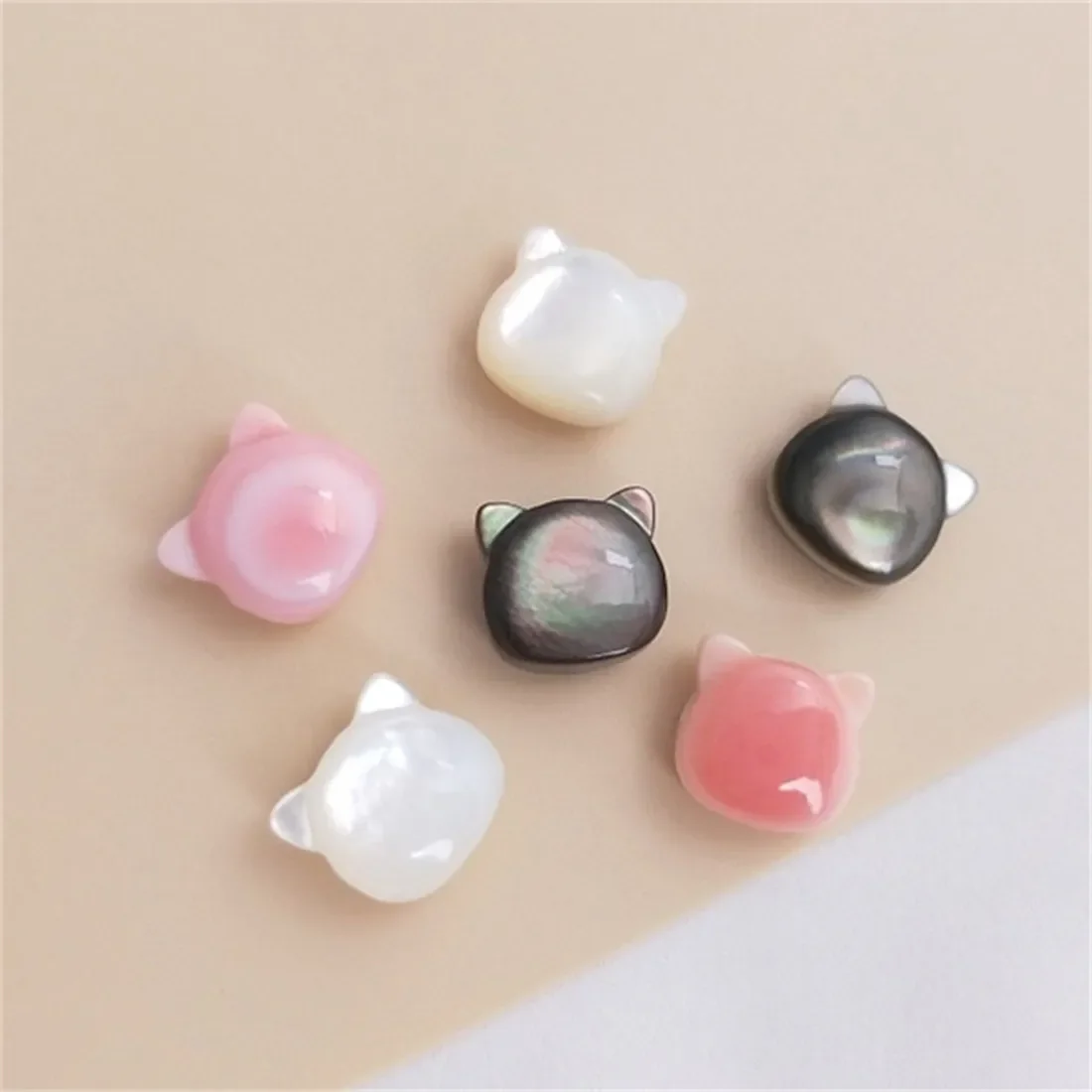 Natural Queen Shell Black Cat Head Half Hole Pendant Shell Through Hole Bead Separation DIY Necklace Bracelet Jewelry Accessorie