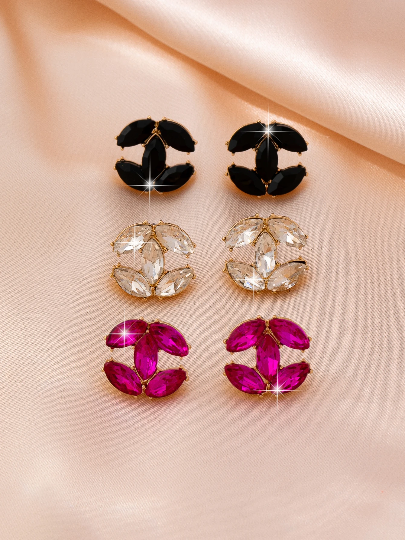 1 Pair of Fashionable and Simple Commuter-Style Cross-C-Shaped Women's Earrings, Available in Rose Red, Black, and White | Box Not Included
