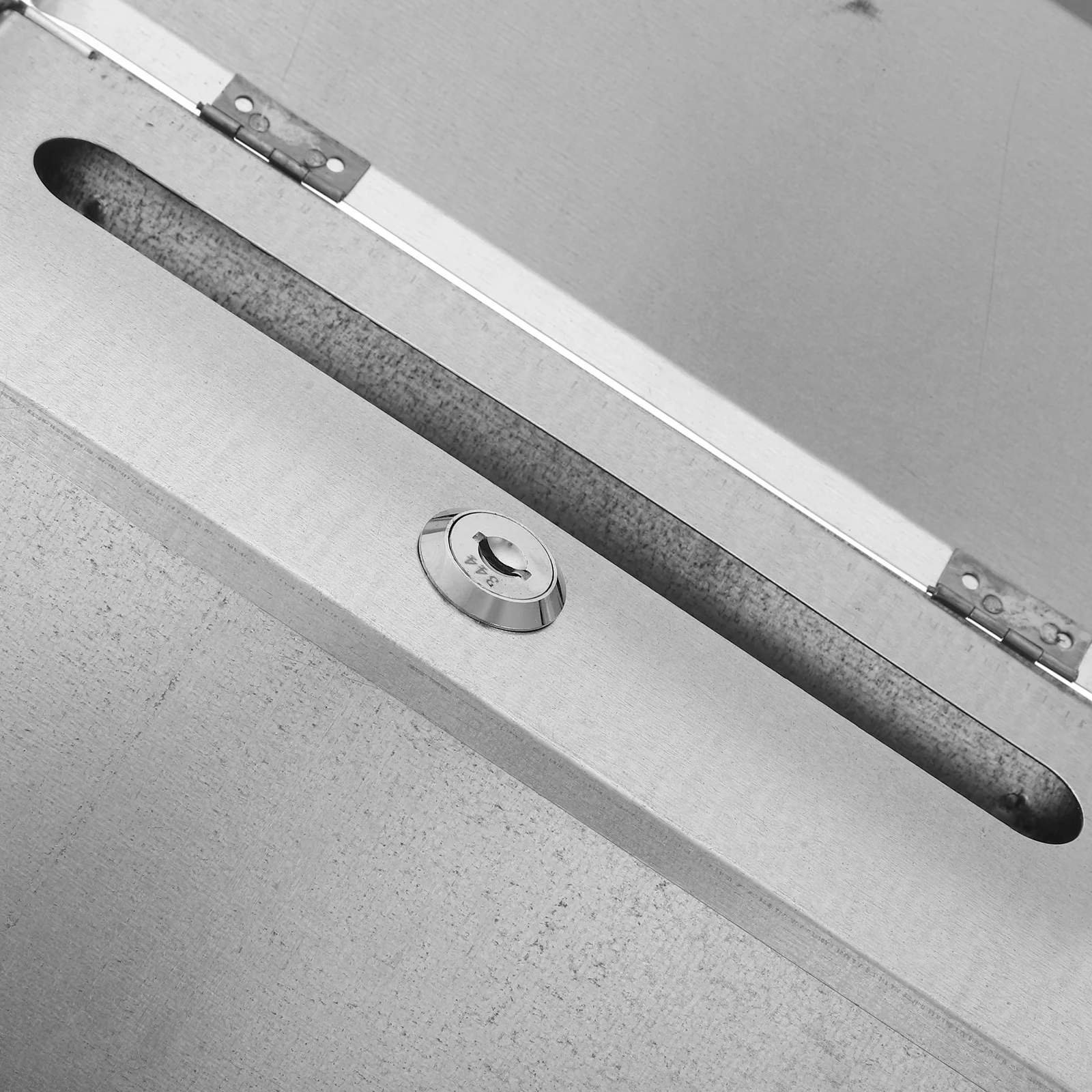 1 قطعة رسالة الحديد مع قفل جدار جبل صندوق البريد للخارجية حديقة شقة قبل حفر ثقوب صندوق اقتراحات جمع التبرع #2