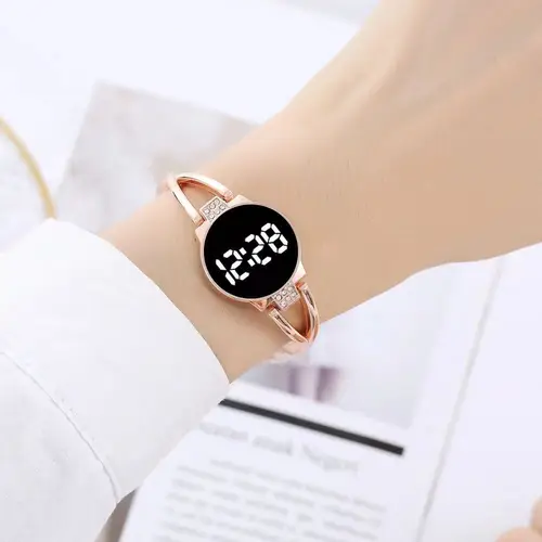 Imagen 2 del producto Reloj LED MAYZHISU a la moda para mujer, reloj de pulsera con pantalla táctil para mujer, reloj Digital con banda de acero, reloj de pulsera electrónico para mujer