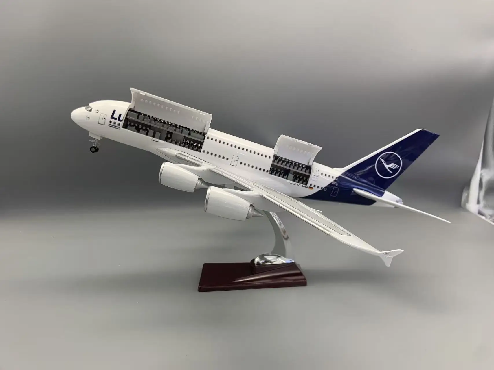 46cm A380 Lufthansa Double Door Entrance Plane Home Collectible Resin Aircraft Model With Light Wheels 1/160 Scale