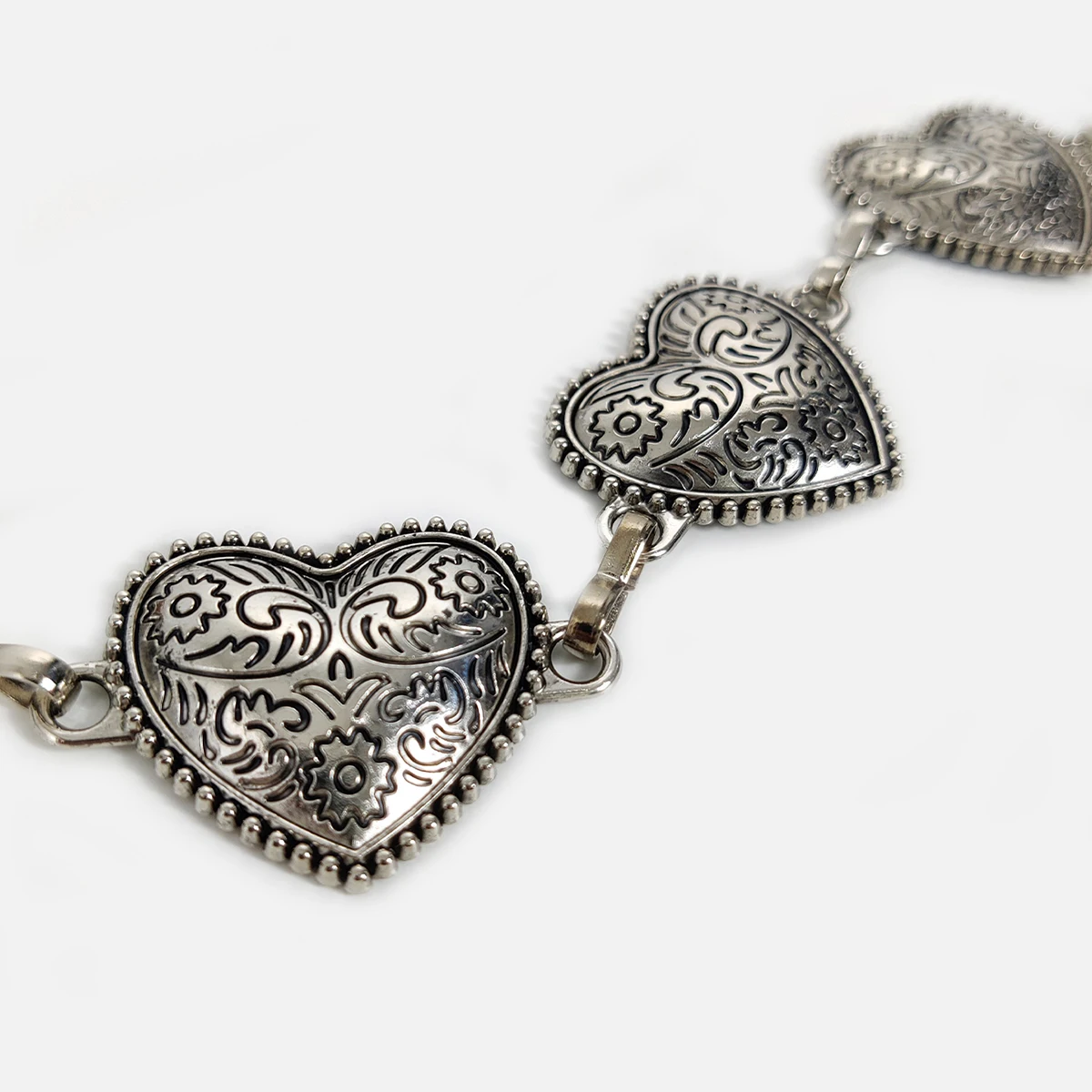 Cinturón de cadena vintage oro y plata con corazón para mujer_voghion.com