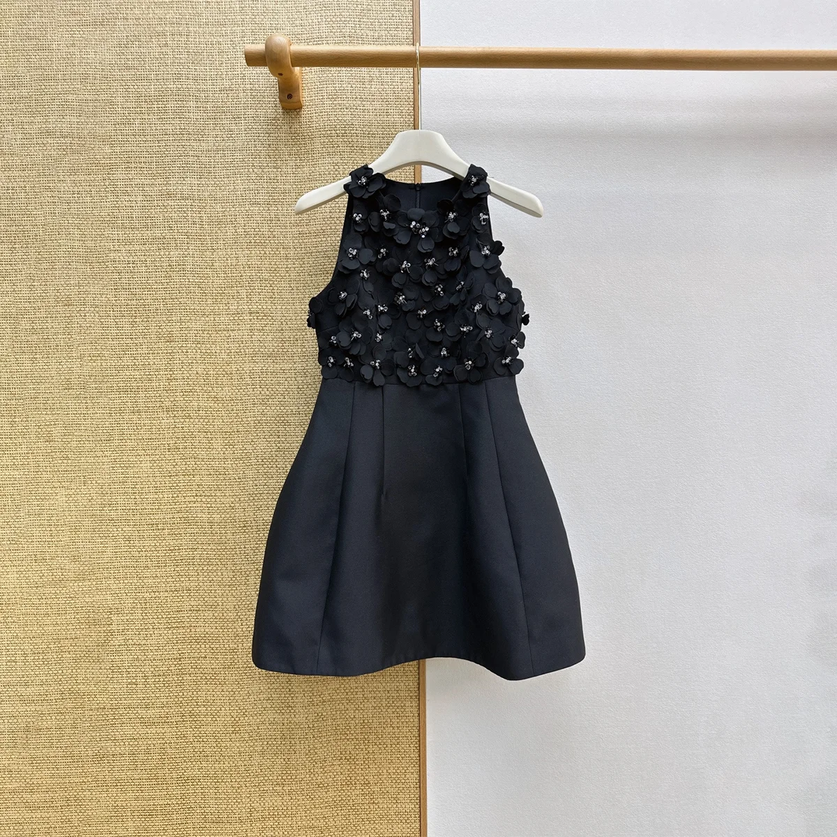 2026 High quality women's ruffled neck hanging dress looks slim for dating--hb716