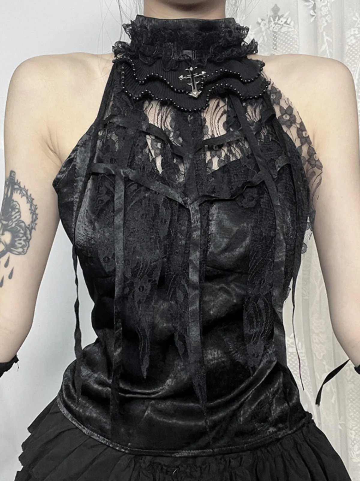 Wannathis Gothic Bla Gilet con cinturino appeso Hot Girl loween Sle Streetwear Scava fuori la finiture in pizzo Slim Fit Fibra di poliestere