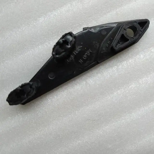 

Original parts for Hyundai Kia Sorento Ix35 Panoramic Sunroof Glass Bracket Skylight Glass Rail Slide 816511P000 816521P000