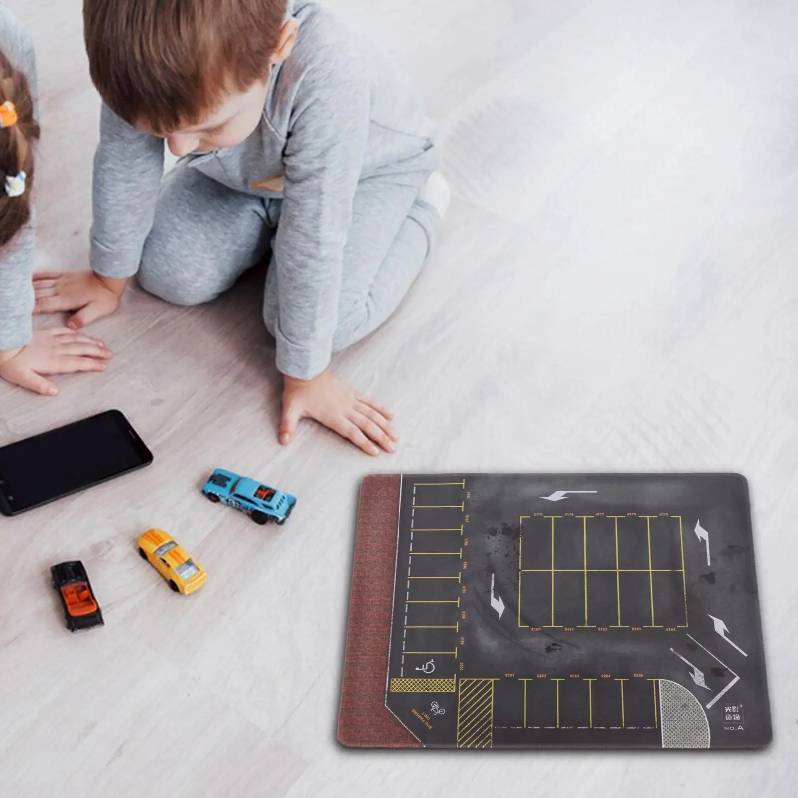

1/64 Scale Parking Lot Mini Diecast Garage Layout Pad,Car Scene Mat,Scene Display,Model Building for Vehicle Toy