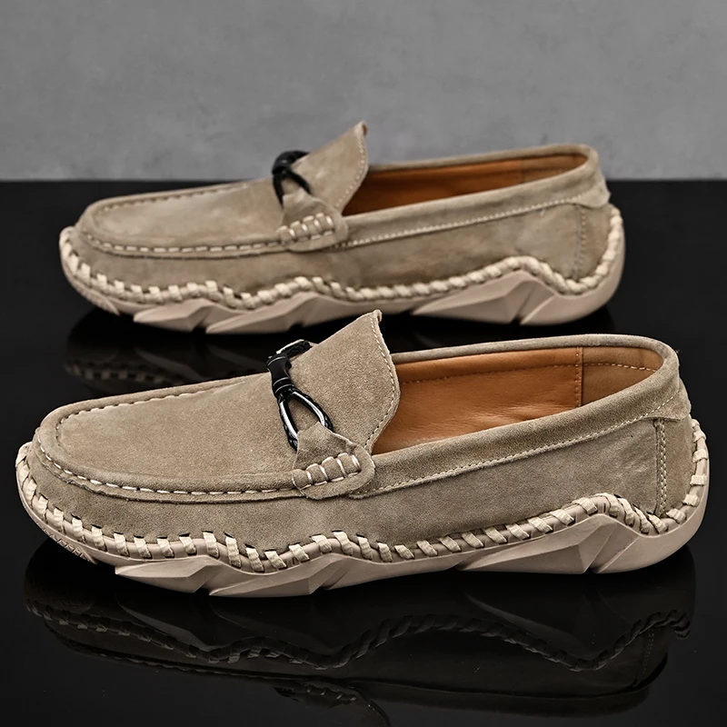Men Hand Sewn Casual Shoes with Soft Soles and Surfaces Lightweight  Breathable Anti Slip Simple and Fashionable（38-48）