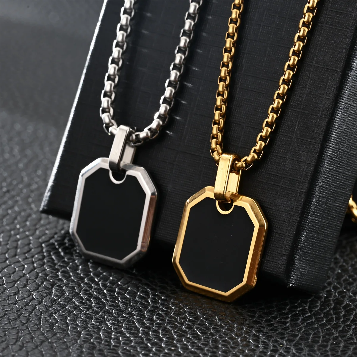 

2025 Hipster Square Resin Pendant Necklace - Vintage Stainless Steel Unisex Chain for Hoodies