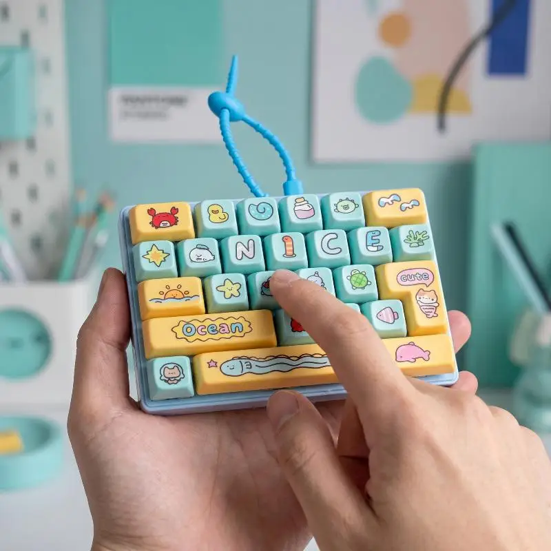 Simulation Keyboard Fidget Keychain 26 Grids Stress Reliever Anti Anxiety Desktop Decor Bag Charm for Office Workers Students