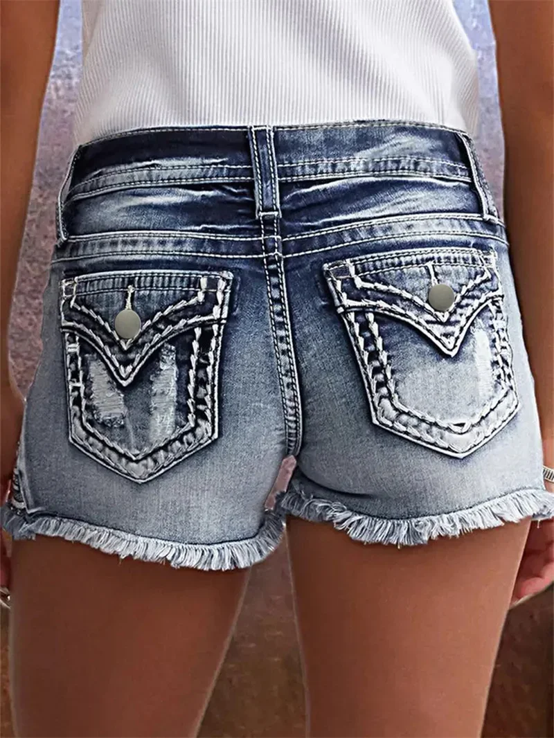 Fashion Broken Holes Pentagram Pattern Denim Shorts Women Casual Three Quarter Pants Tassel Splicing Trouser Legs Mini Jeans New