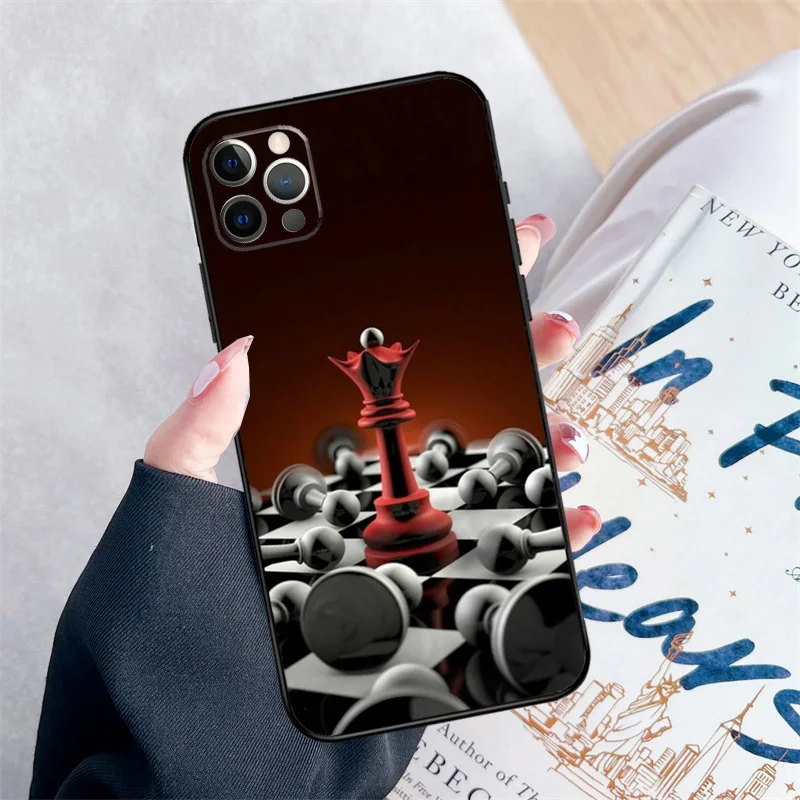 Chess Pieces Case For iPhone 15 12 13 11 14 16 Pro Max X XS Max XR 8 7 14 Plus Back Cover Shell