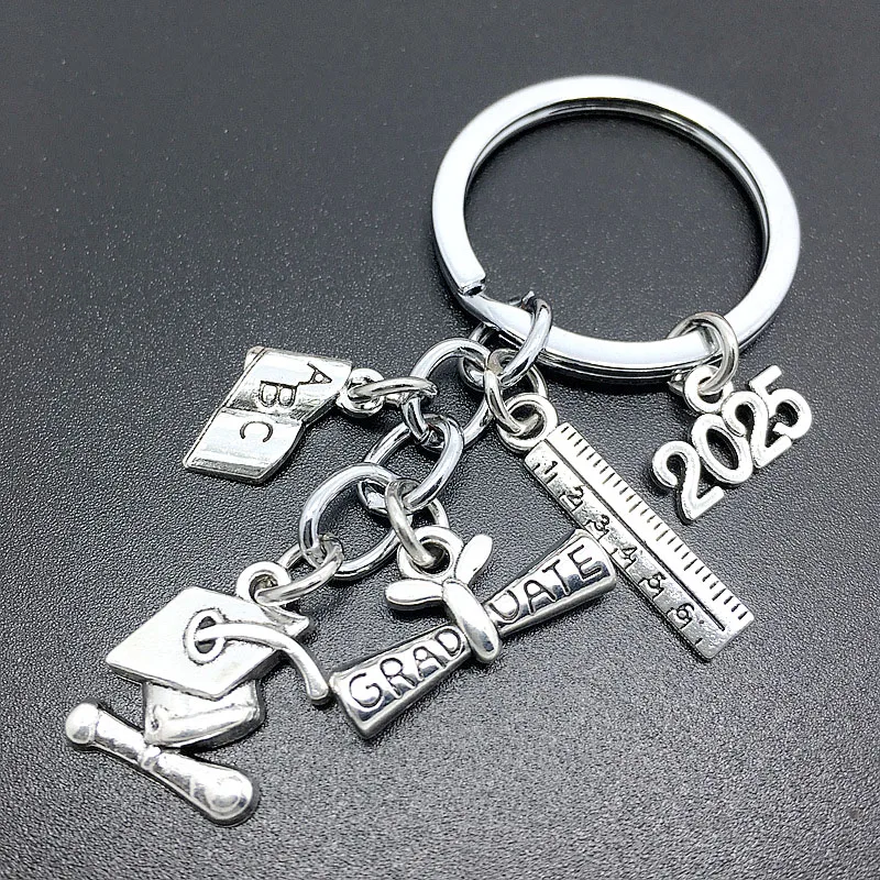 2025 Graduation Ceremony Keychain Graduation Certificate Graduation Souvenir Bachelor's Hat Keychain