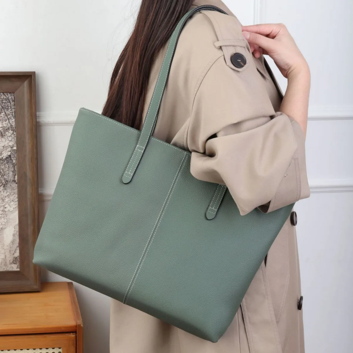 

Top-grain Cowhide Single-shoulder Women's Bag, Large-capacity Tote Bag, Simple Shopping Bag Women, Computer Briefcase,