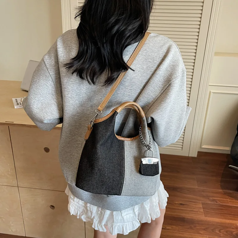 

Роскошная женская сумка через плечо в винтажном стиле 2025, стеганая сумка-ведро, многофункциональный повседневный покупатель для выходных и путешествий ​