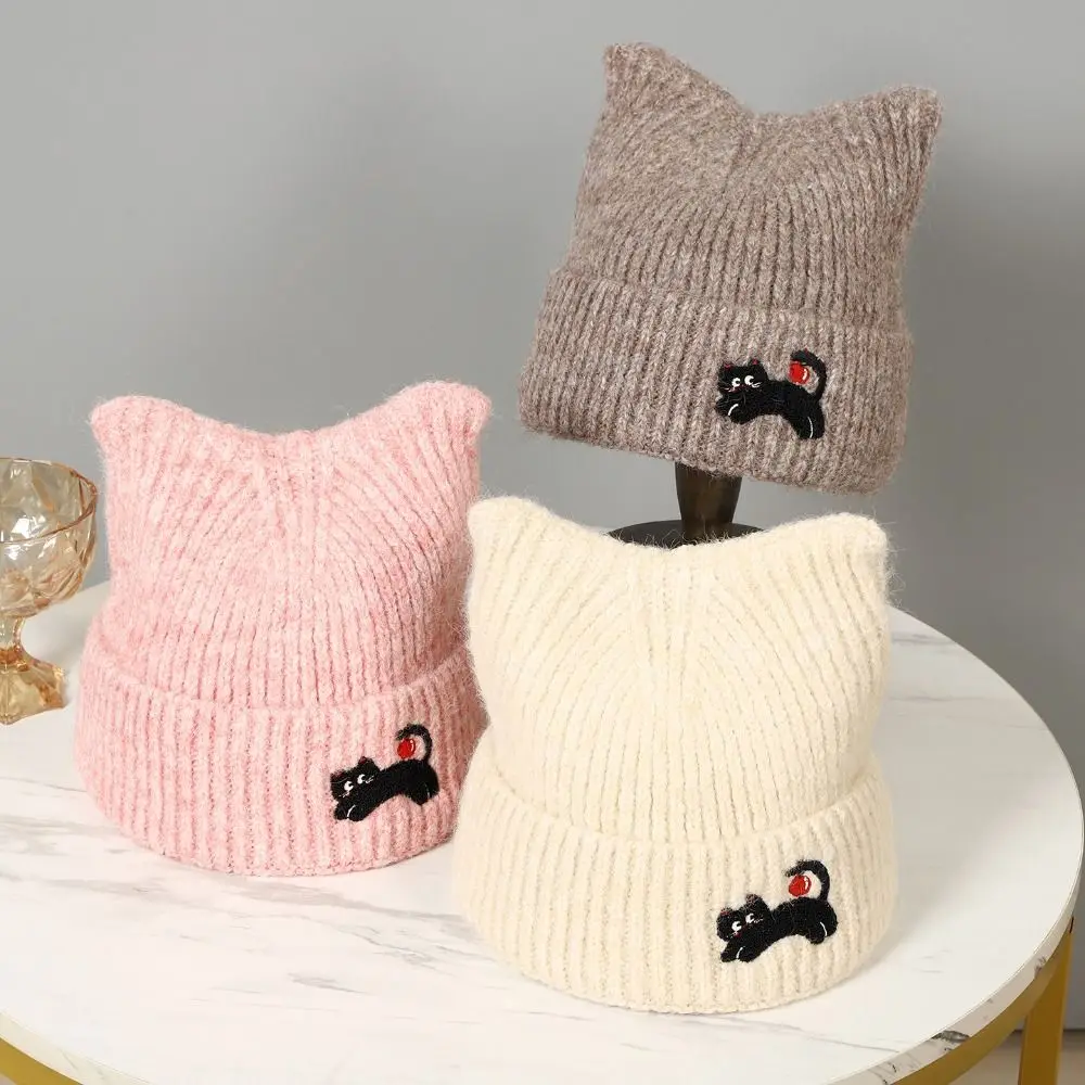 Retro Soft Cat's Ea…