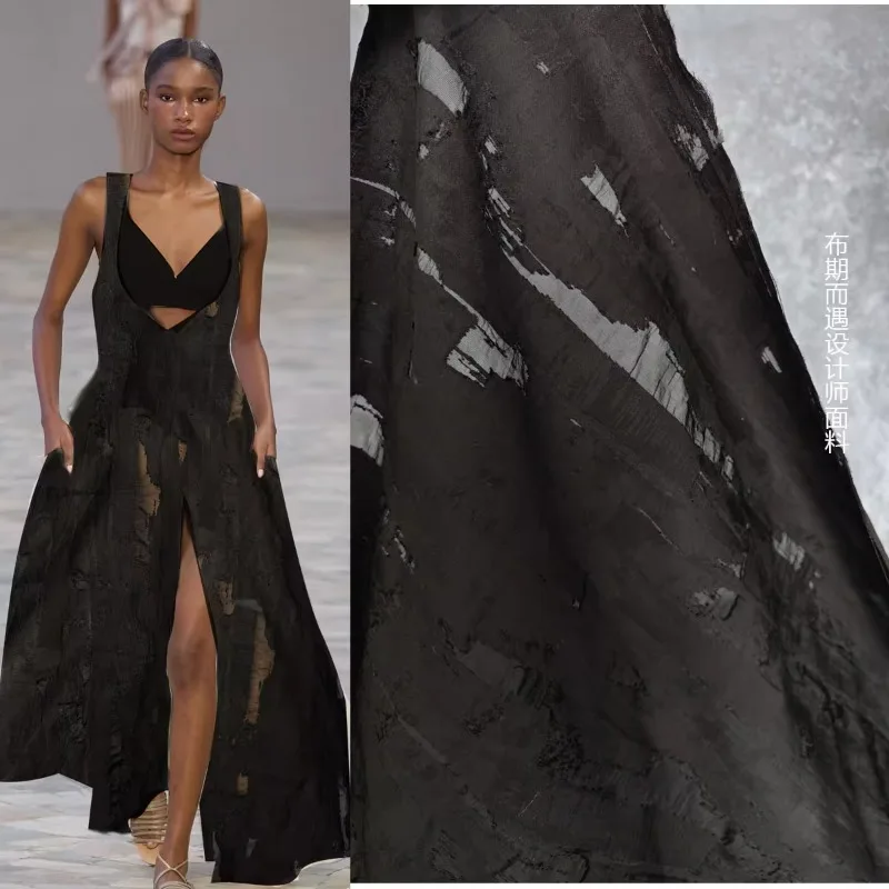 

Черная полупрозрачная неэластичная хлопчатобумажная ткань для дизайнерского платья-рубашки в художественном стиле Креативная ткань для шитья своими руками по метрам Материал