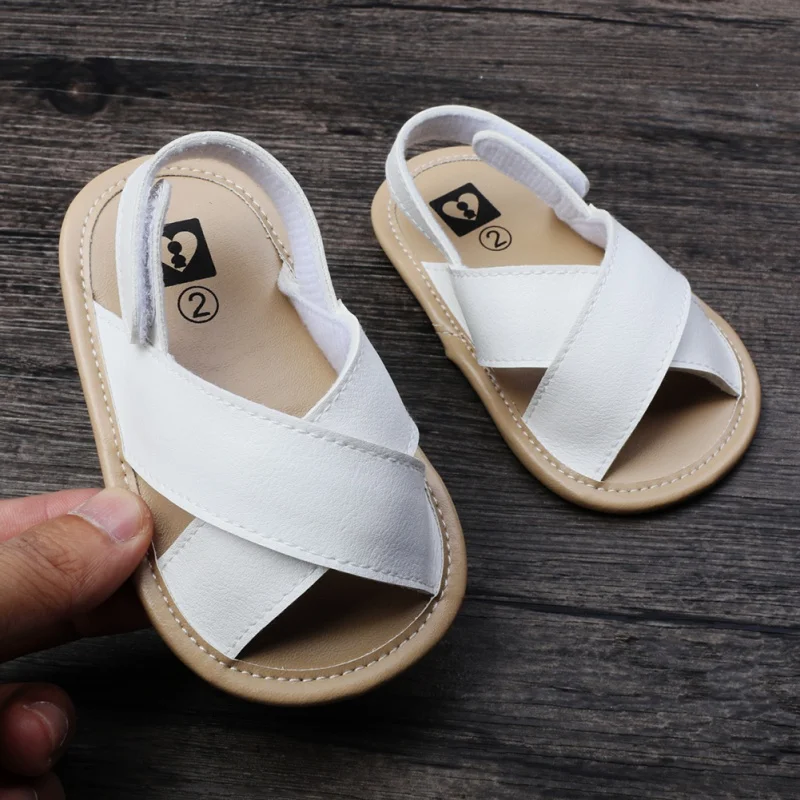 Zapatos de verano para bebés, sandalias clásicas con suela suave ahuecada, antideslizantes, informales, planas, de 0 a 18 meses