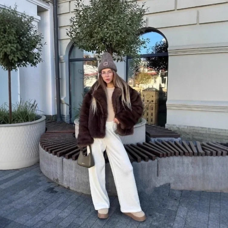 2025 Winter Women's Eco Fur Jacket Fluffy Short Loose Lady's Artificial Fur Jacket Long Hair Plush Female Mink Fur Coat