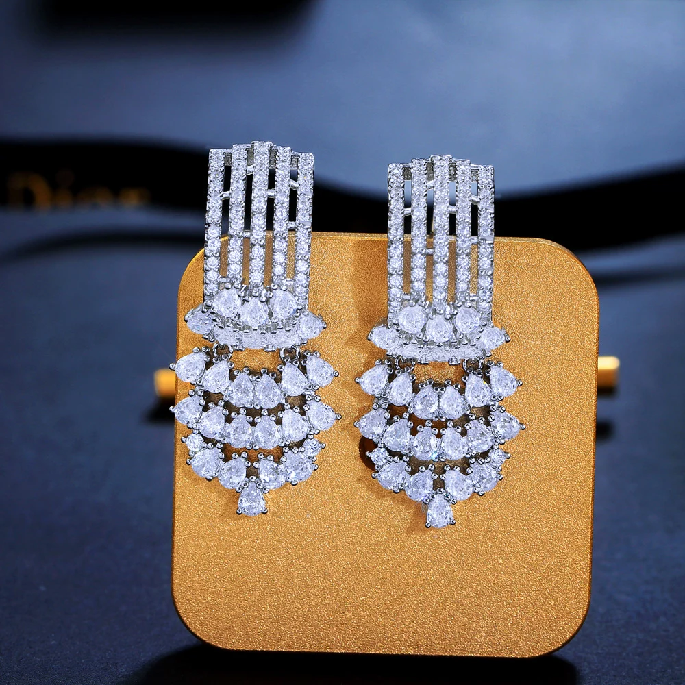 CWWZircons Sparkling Cluster Water Droplets Cubic Zirconia Long Drop Dangle Chandelier Bridal Wedding Earrings for Women CZ930
