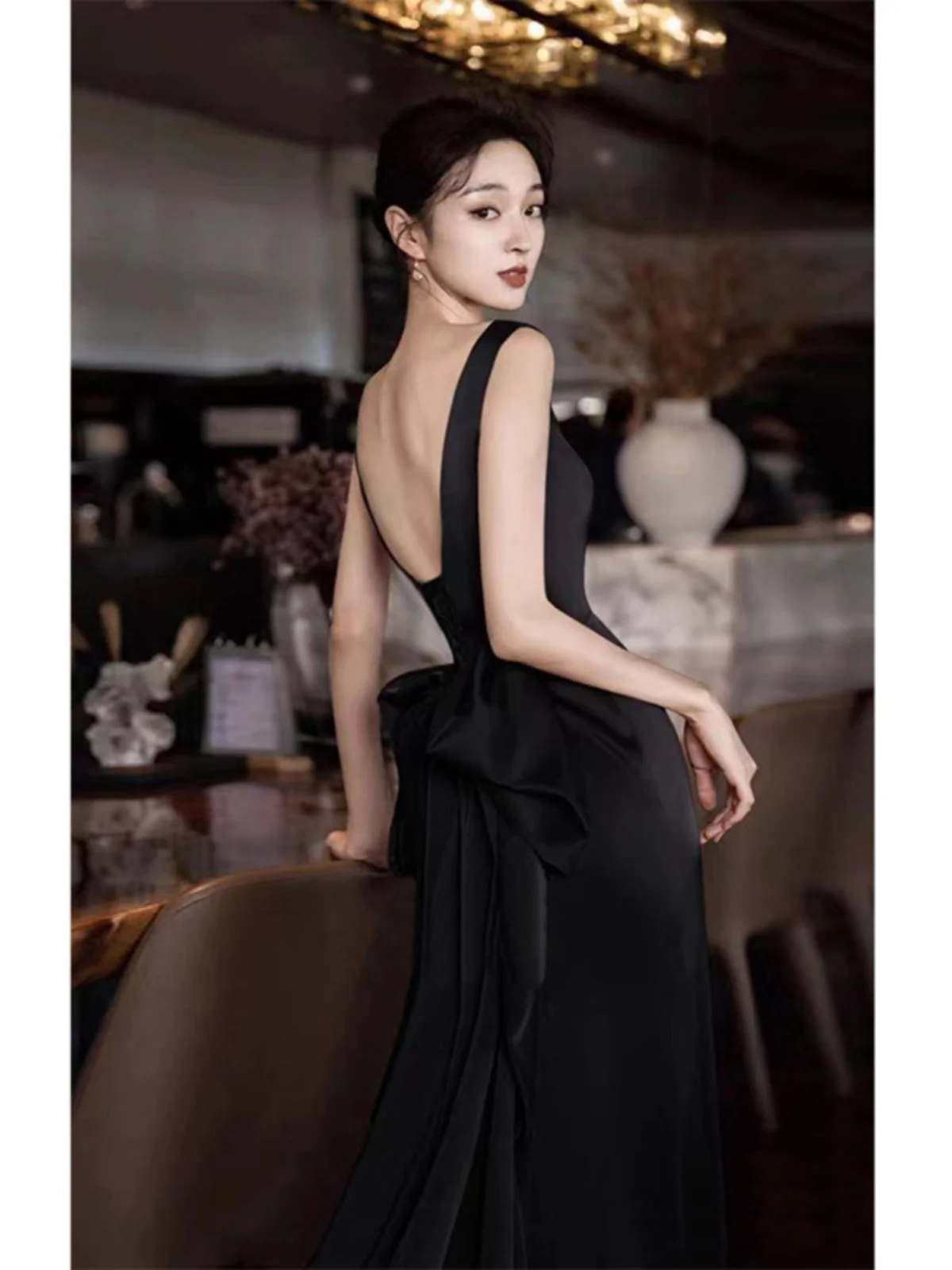 

Ele Bla Deep V-ne Wedding Dr Host Evening Gown Birthday Par Performance Costume Angel Wedding Gown