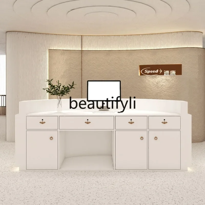 zzqCurvo Negozio di abbigliamento Bancone cassiere Luce Banco reception aziendale in stile lusso Reception del salone di bellezza Personalizzazione bianca