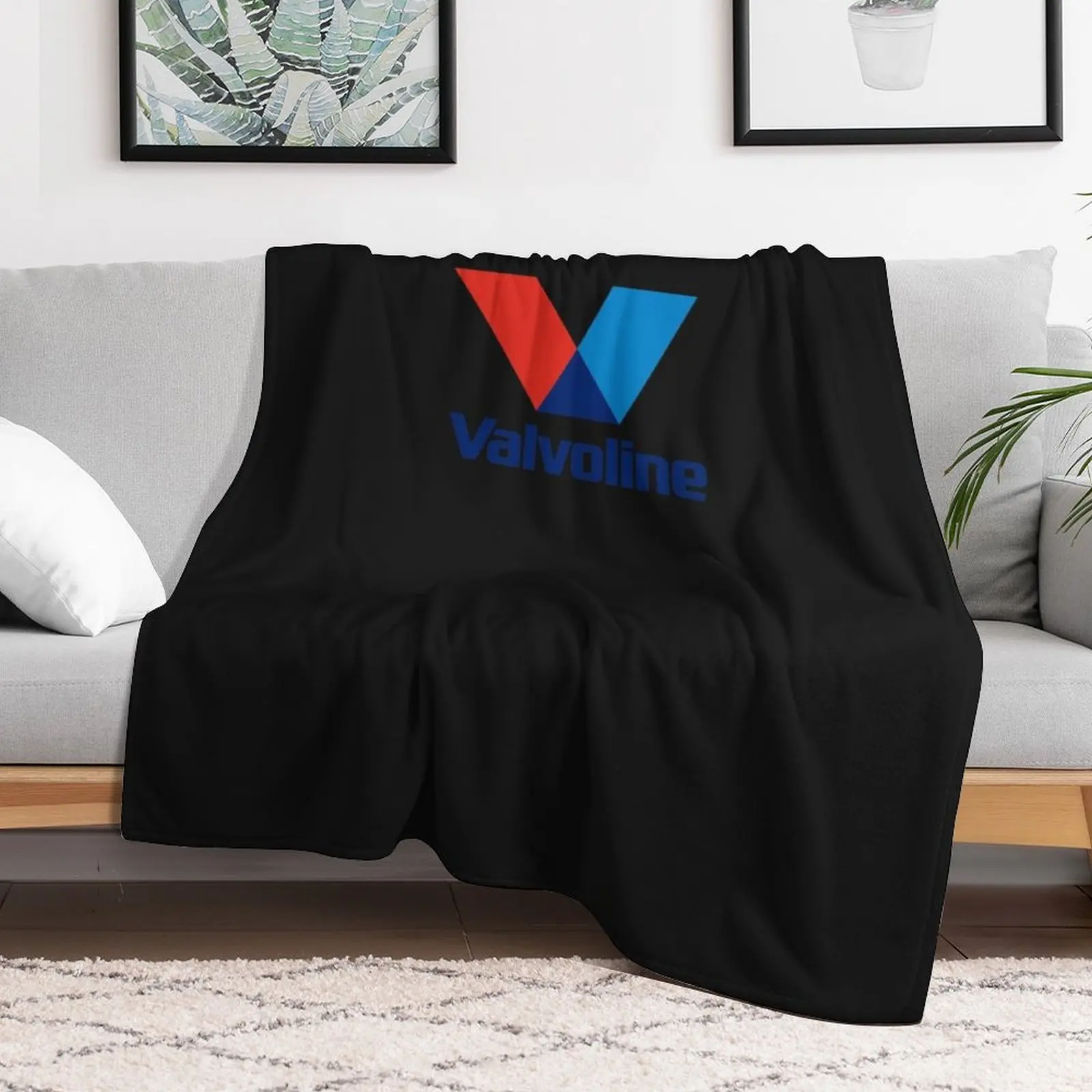 Valvoline Merchandise Essential T-Shirt Throw Blanket Soft Sherpa Fleece Warm Blanket for Winter