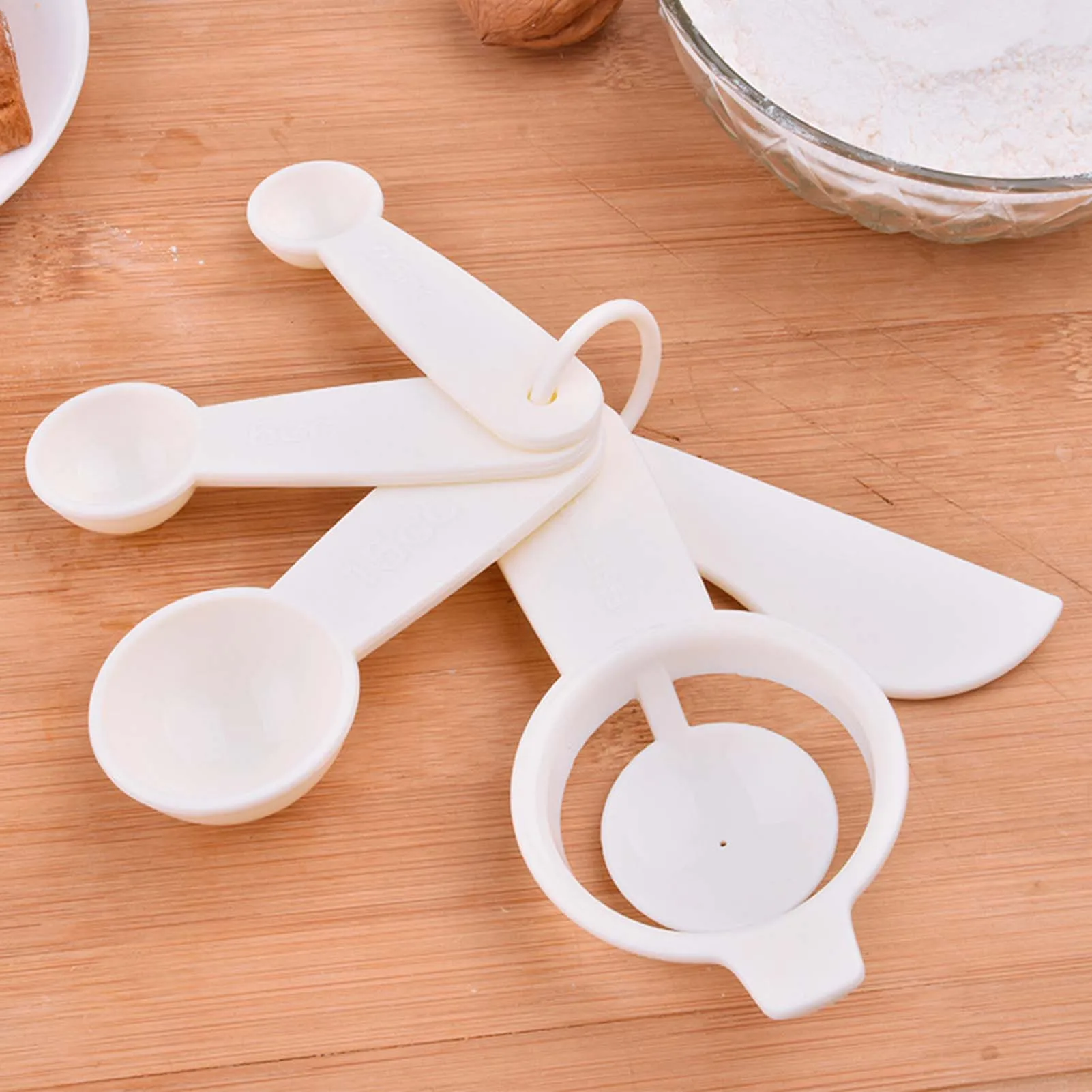 5Pcs Measuring Spoons Set White Measuring Spoons Kitchen Measure Cups Liquid Cake Flour Baking Cooking Kitchen Accessories