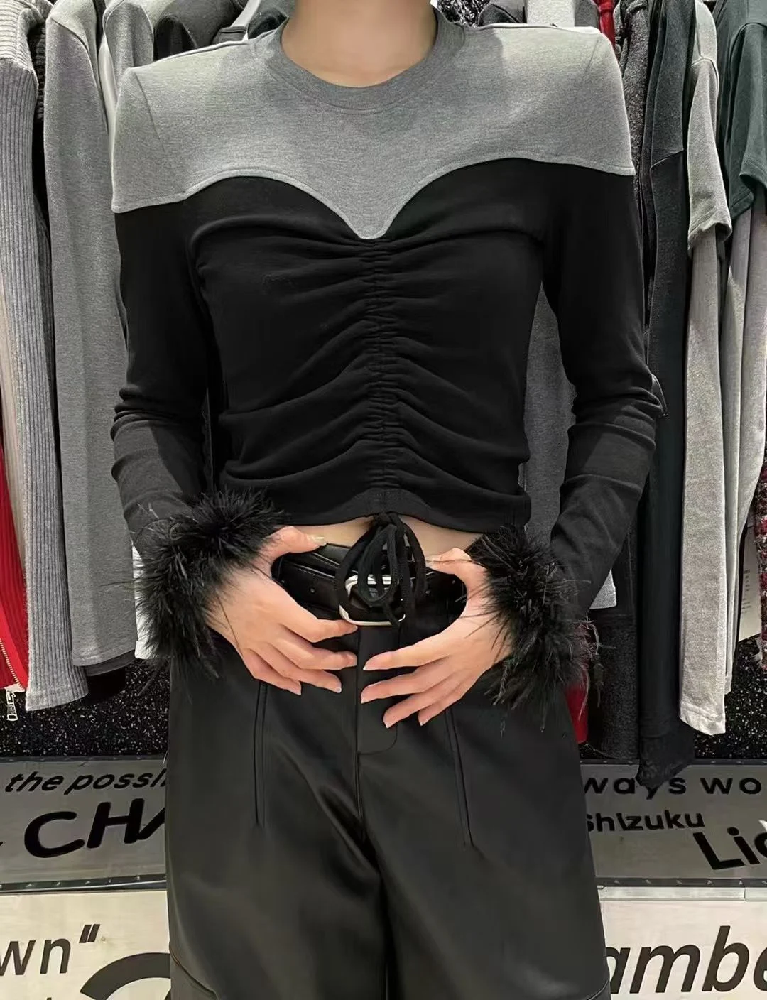 

Korean Sle Long Sve Fce Women's T-irt Slim Fit Brued Color Blo Dstring Fur Sve Top for Ladies Winter New ...