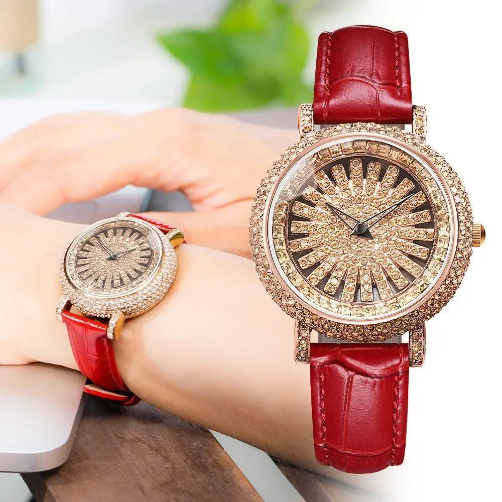 2025 Nuevo reloj esmerilado marrón caramelo de moda: reloj de cuarzo resistente al agua con tachuelas de diamantes giratorio