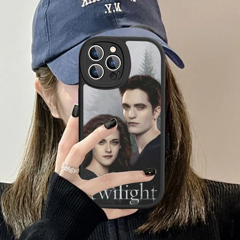 TV Twilight Isabella Edward Cullen Phone Case Hard Leather For iPhone 15 14 13 12 Mini 11 14 Pro Max Xs X Xr Plus Fundas