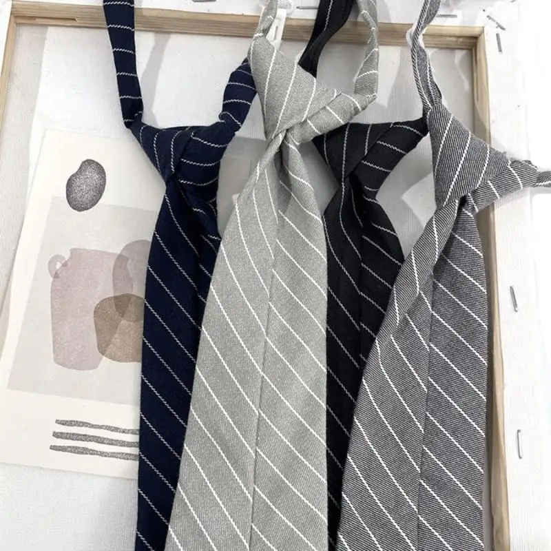 39BD Gestreifte Krawatten für Damen, verstellbare Schulmädchen-Uniform, vorgebundene schwarze Krawatte – Detail 5