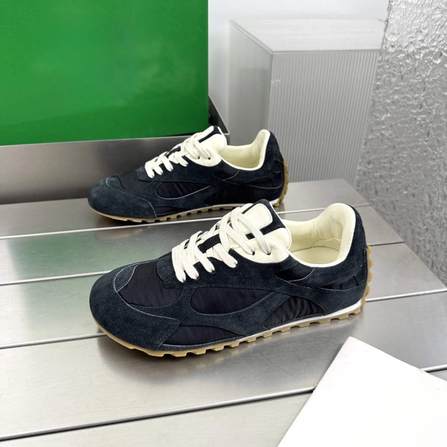 Zapatillas de deporte retro para mujer, ante, cuero de vaca y tela resistente a la lluvia, forro superior de piel de oveja, suela antideslizante