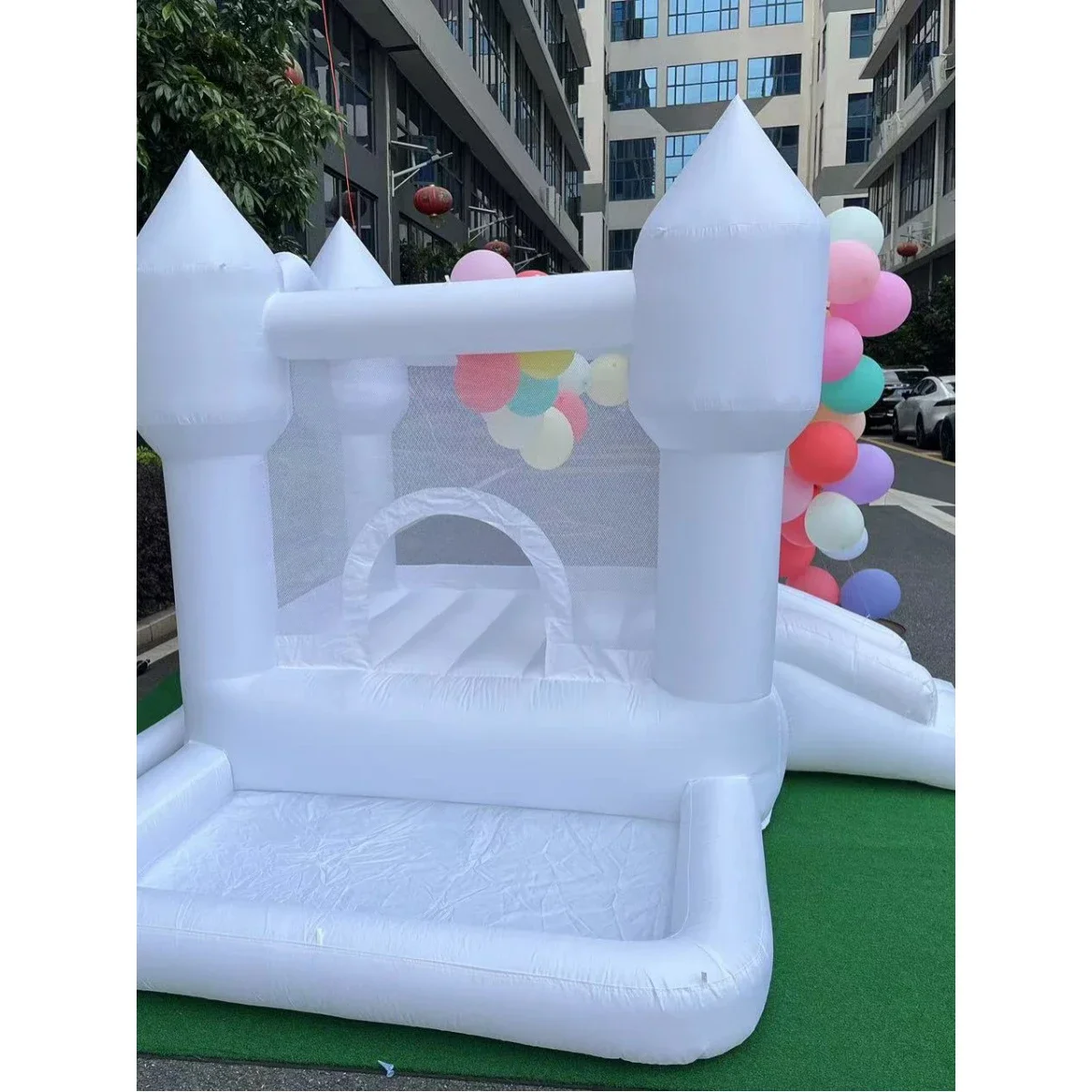 

Small Inflatable castle trampoline with slide and ball pit Wedding party children birthday gift playground kids toy Jumping bed