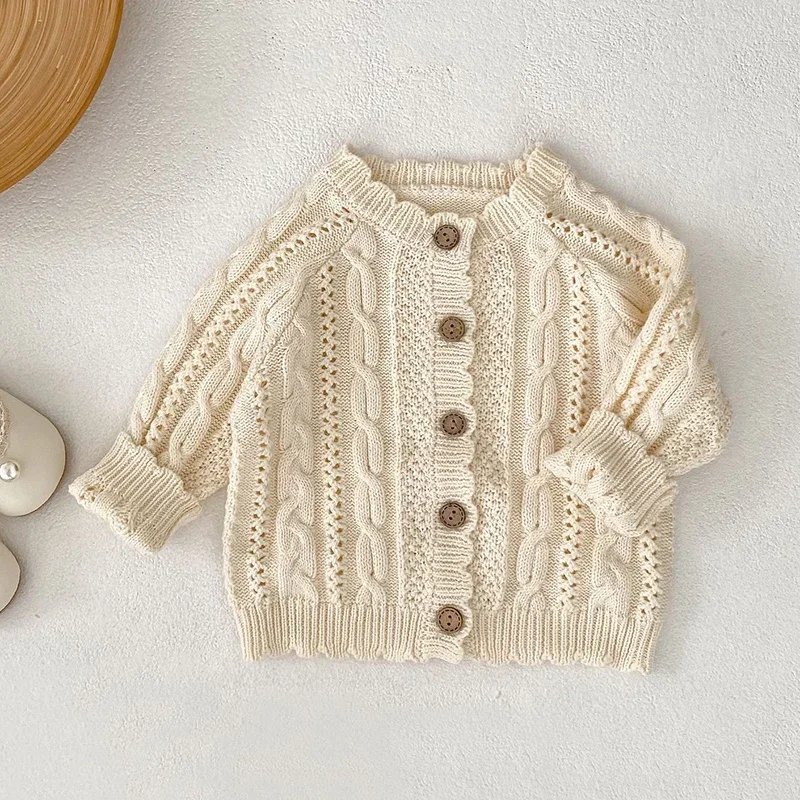 جديد ربيع 2026 سترة معطف للفتيات حديثي الولادة بأكمام طويلة بلون سادة سترة حياكة للأطفال الرضع من عمر 0 إلى 3 سنوات ملابس أطفال