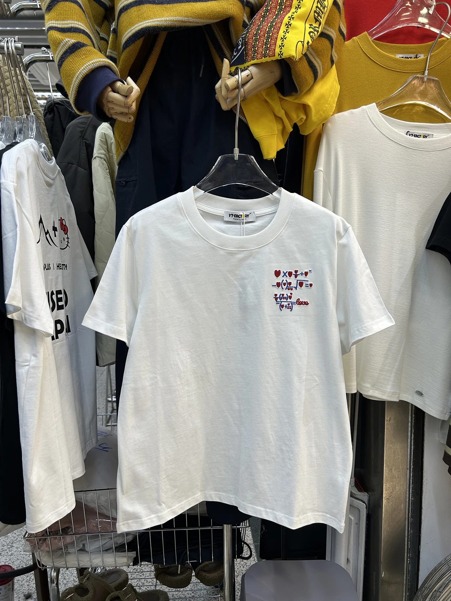 

Простая футболка с коротким рукавом и круглым вырезом, с вышивкой, модный топ, утягивающий базовый слой, весна-лето, новинка, женская одежда