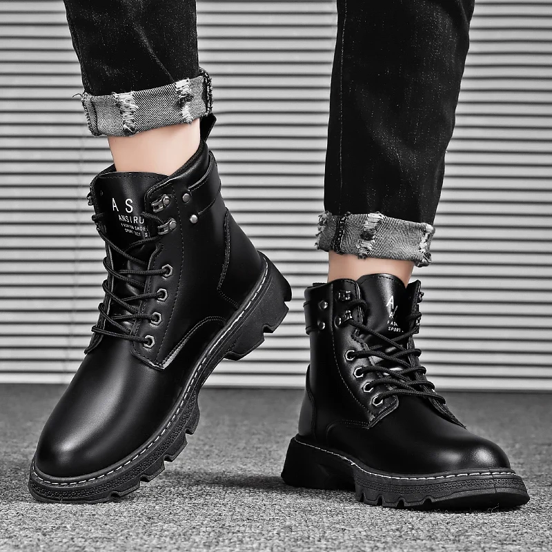 

Men's High-top Large-sized Flat-top Mid-top Lace-up High-quality Solid Color Soft-soled Fashionable Round-toed Outdoor Boots