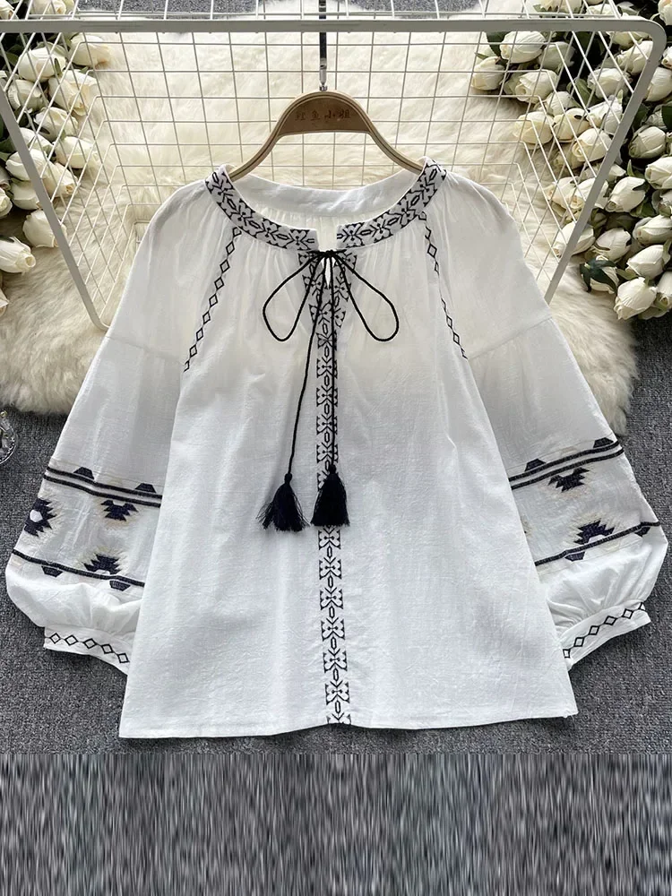 New Women\'s Spring  Autumn Retro Ethnic Style Top Embroidered Round Neck Long Sleeve Blouse Loose Shirt Top D4186