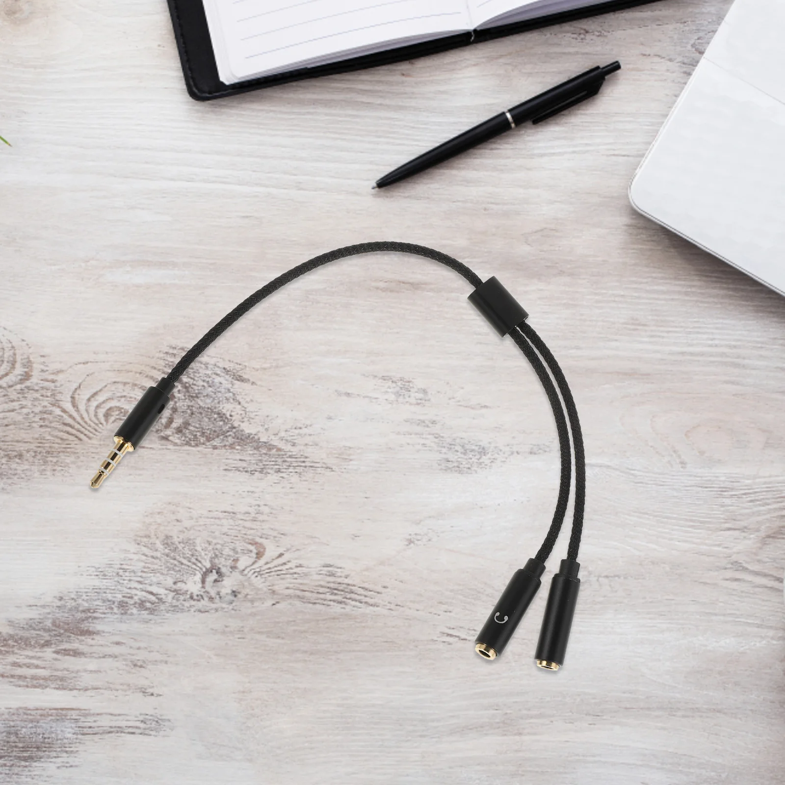 

1pcs 3.5mm Audio Headphone Splitters Jack Splitter Mic Microphone Wire Headphone Wire Converter Speaker Compatibility