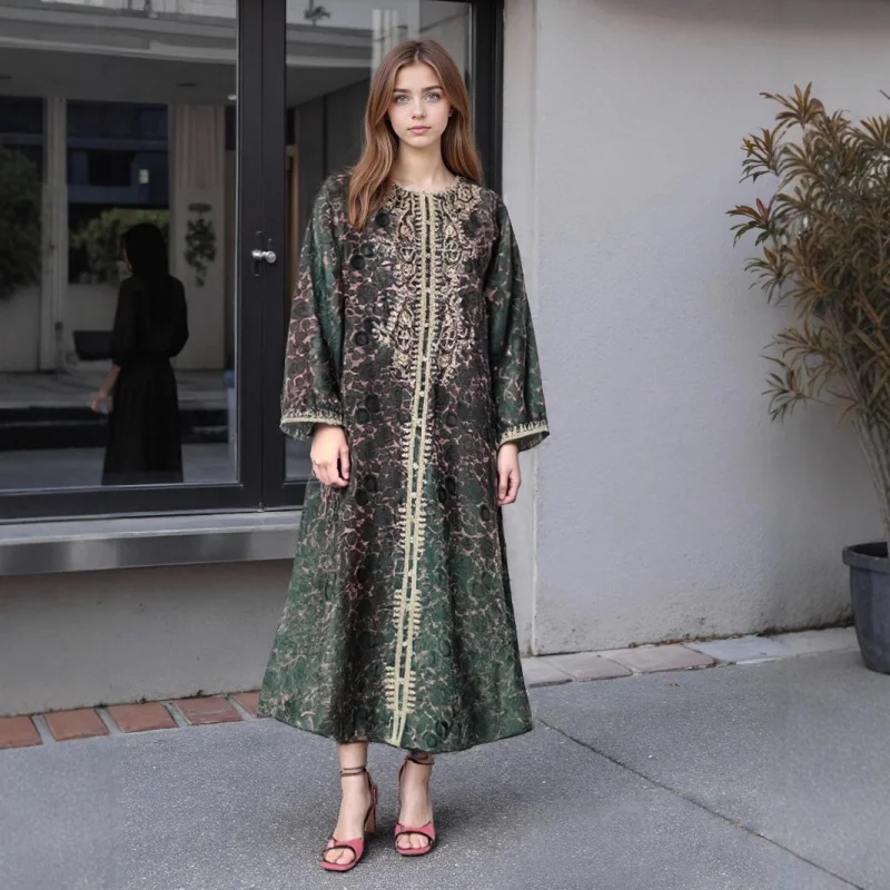 

Middle Eastern Muslim Women's Clothing Long Robe Embroidered Fabric Printed Rhinestone Women's Long Dress GownAbayas