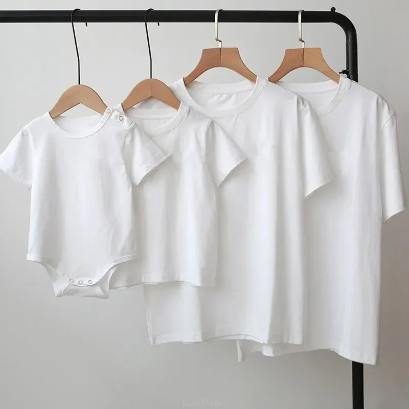 

Parent-child Cotton Short Sleeve Tops Tees Mom Dad and Daughter Son Matching Family T-shirts Father Mother Baby Summer Clothes