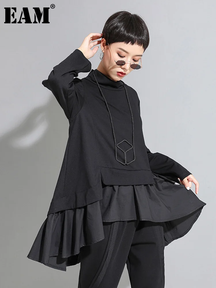 [EAM] sudadera holgada asimétrica con volantes nueva sudadera de manga larga con cuello alto para mujer talla grande moda tendencia primavera otoño 2025 1A529