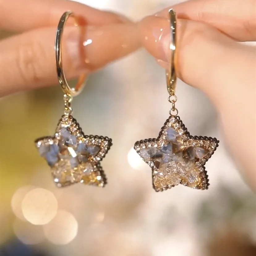 1 Pair Light Luxury Fine Change Blue Star Earrings Temperament Senior Sense Full Diamond Star Earrings Female Niche Design