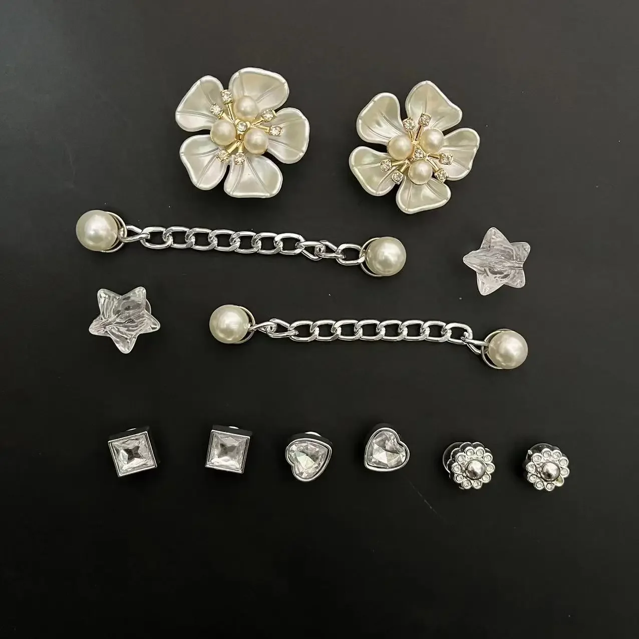 New Style Pearl flower design Vintage Fashion Clogs Shoe Accessories Elegant Shoe buckle decoration Diamond Charms woman gifts