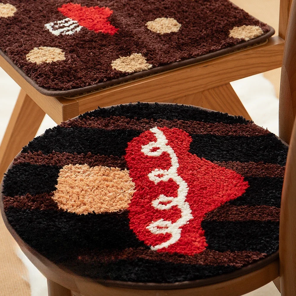 Leuke Cartoon Pluche Zitkussen Moderne Eenvoudige Huishoudelijke Accessoires Kantoor Creatieve Warme Bank Klaslokaal Stoel Kont Zitkussen