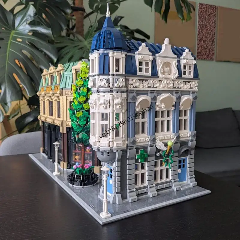 10507PCS City Hot Selling Street View Moc Old town center Pharmacy coffee shop model DIY creative ideas Toy Assembly Puzzle Gift