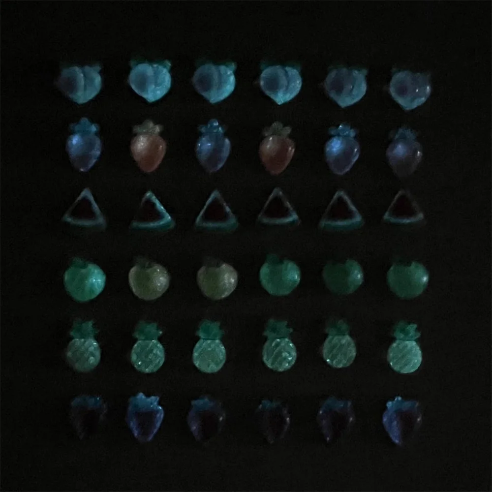 Kleine frische Maniküre Zubehör leuchtende Harz Nail Art Zubehör Maniküre Haarnadel Dekoration Harz Frucht Nail Art