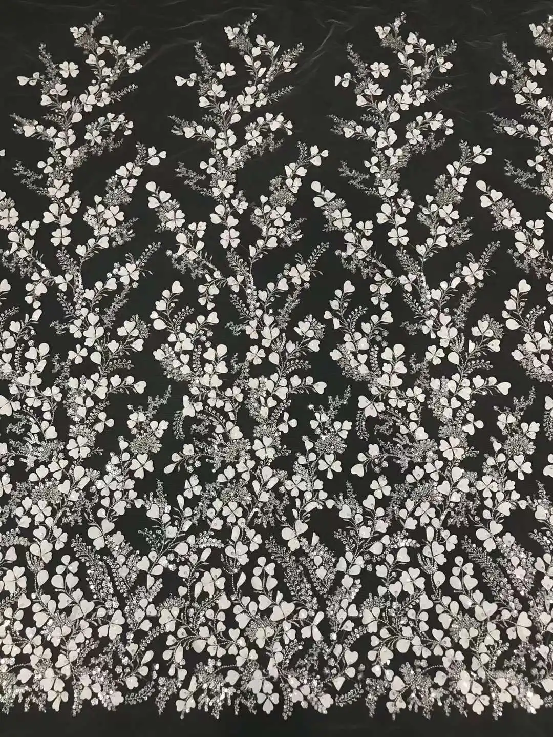 

Nice Weddings Design 3D Beads Embroidery French Mesh Yarn Africa Nigerian Fabric Lace For DIY Dress Weddings Party Dresses