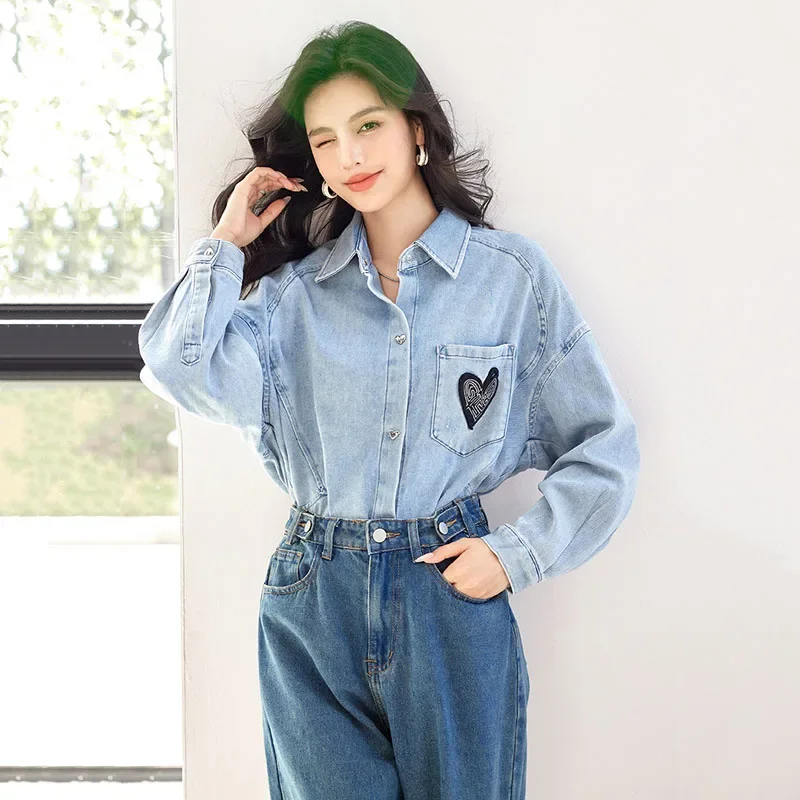 แจ็กเก็ตยีนส์แขนยาวสำหรับสุภาพสตรีปักลายด้วยความรักเสื้อผู้หญิงใหม่สำหรับฤดูใบไม้ร่วง2024