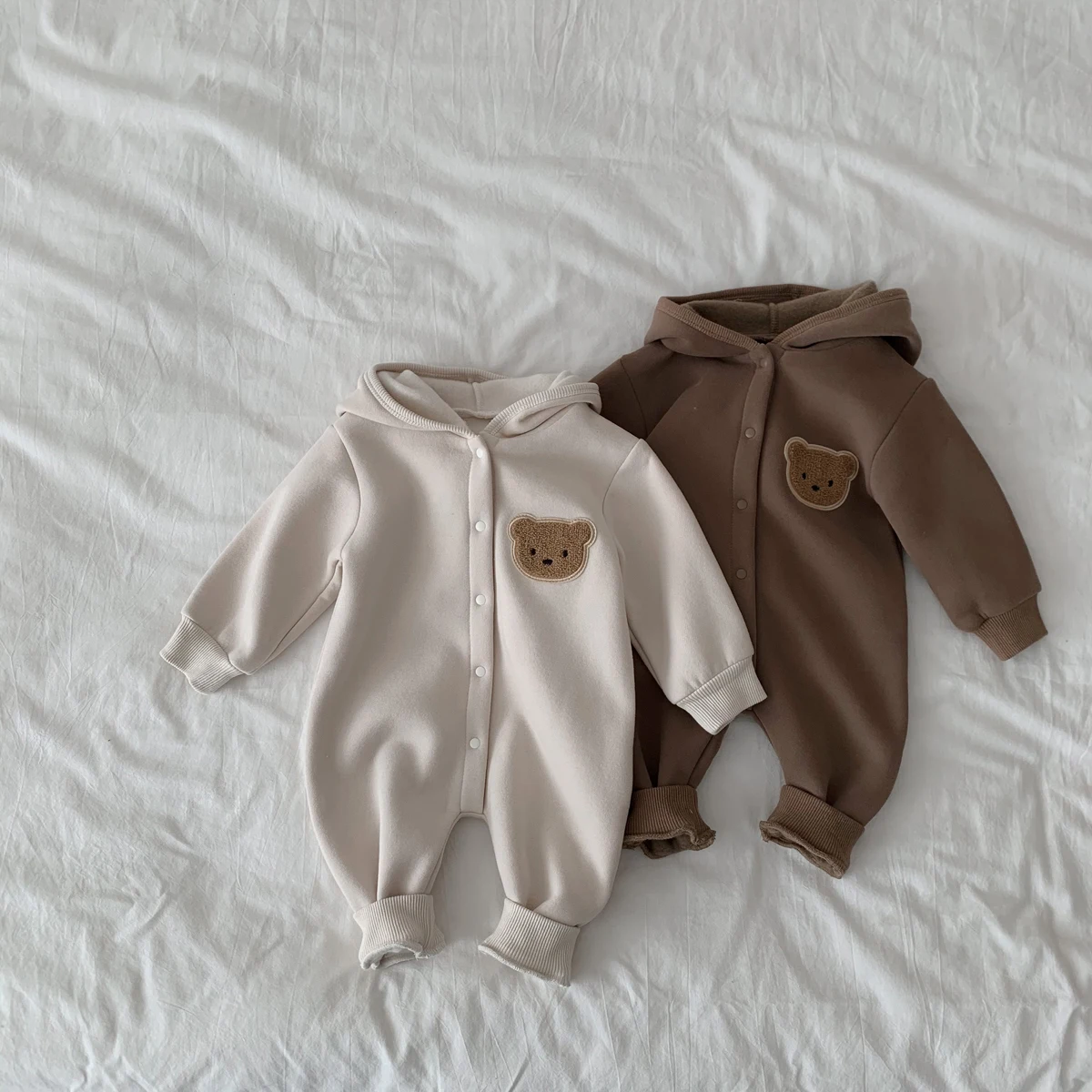 Winter  Newborn Baby Plush Bodysuit Button Jumpsuit Cartoon Bear Hoodies Boy Girl Romper Twins Clothes Korean version