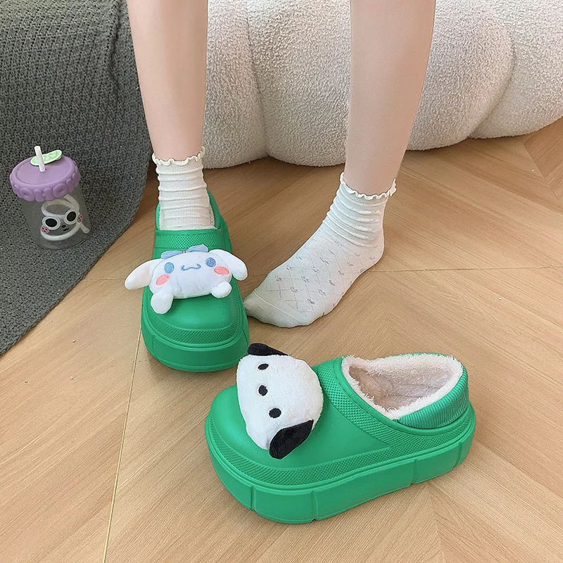 Sanrio Yugui-Zapatillas de algodón con dibujos de perros EVA para mujer, zapatos de algodón con plataforma y forro polar para el hogar, cálidos y resistentes al desgaste